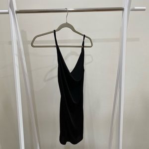 Black bodycon dress